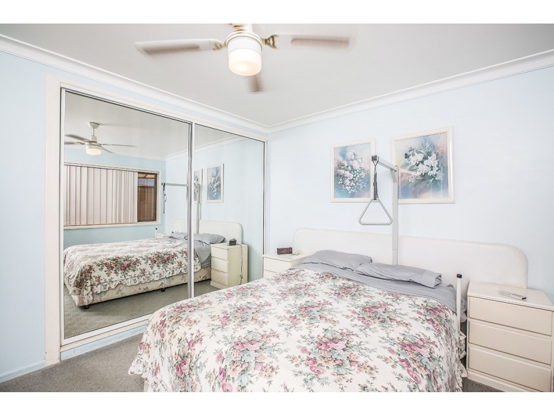 39 Oyster Point Esplanade, Newport QLD 4020