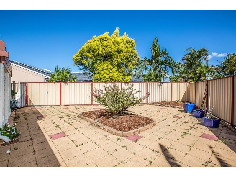 39 Oyster Point Esplanade, Newport QLD 4020