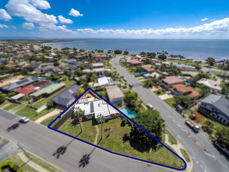 39 Oyster Point Esplanade, Newport QLD 4020