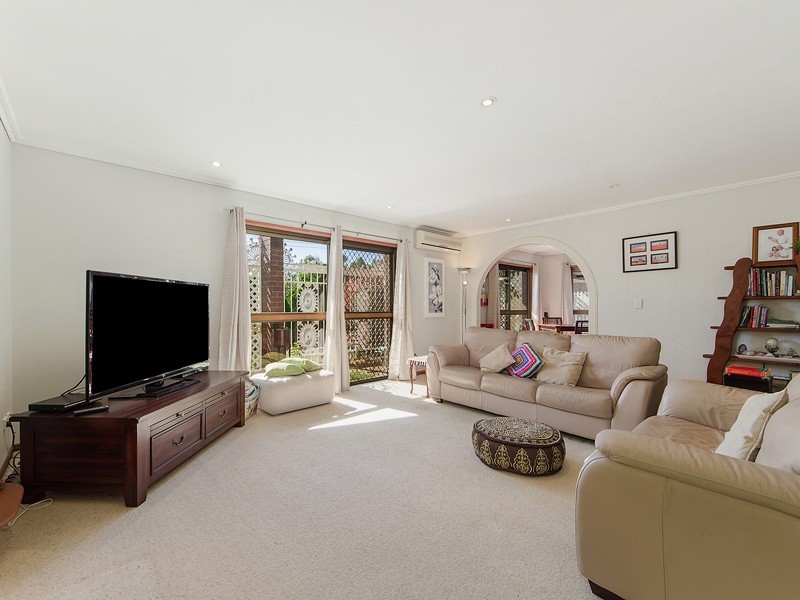 1 Collett Court, Kippa-ring QLD 4021