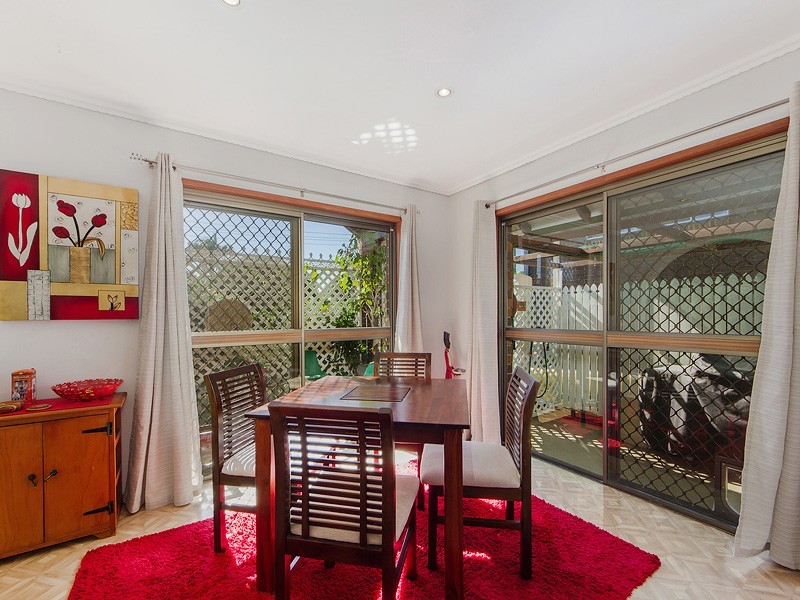 1 Collett Court, Kippa-ring QLD 4021