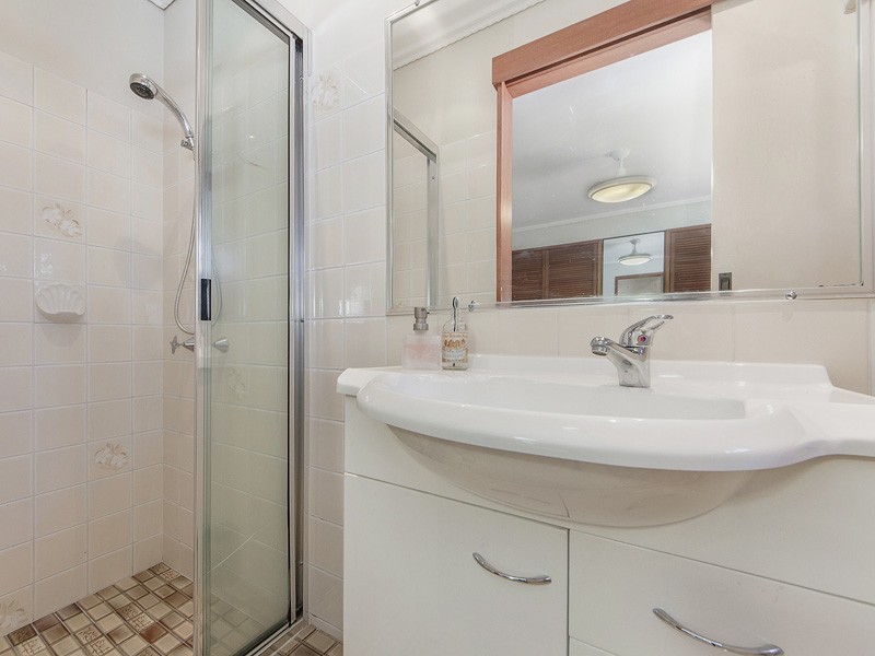 1 Collett Court, Kippa-ring QLD 4021