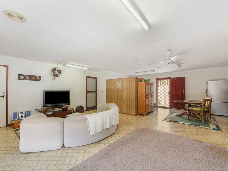 1 Collett Court, Kippa-ring QLD 4021