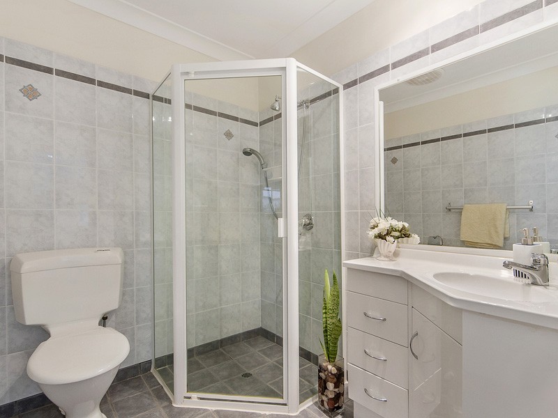 72 Griffith Road, Scarborough QLD 4020