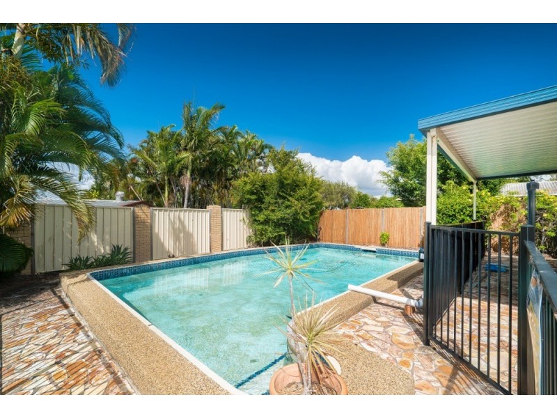 30 Magnolia Street, Margate QLD 4019