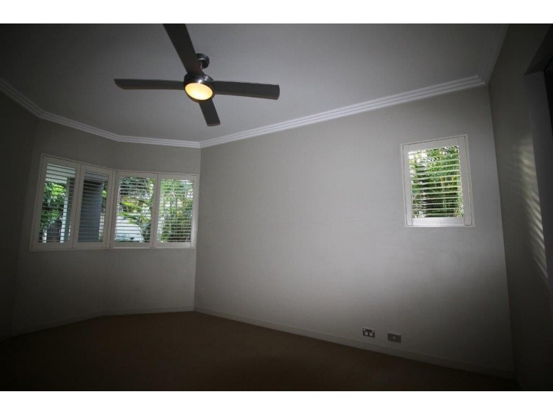 4/12 Portwood Street, Redcliffe QLD 4020