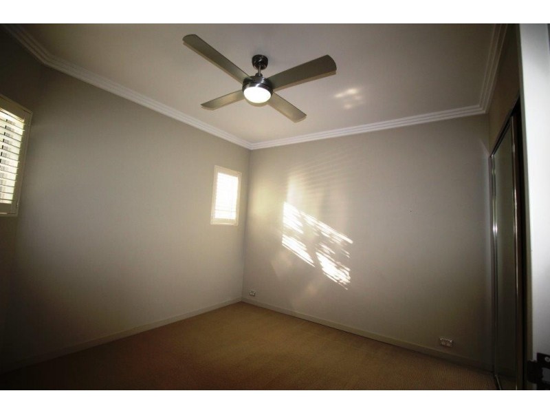 4/12 Portwood Street, Redcliffe QLD 4020