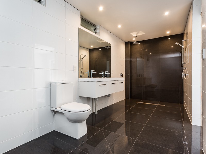34 Michel Road, Scarborough QLD 4020