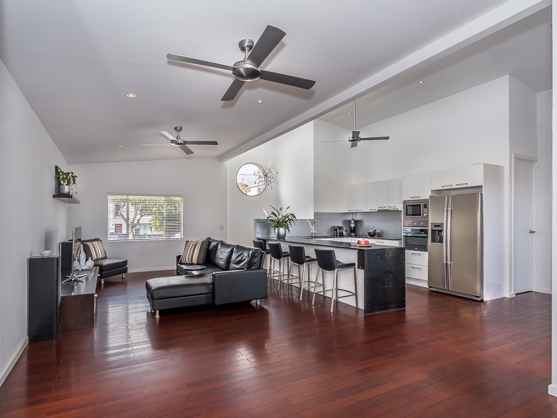 34 Michel Road, Scarborough QLD 4020