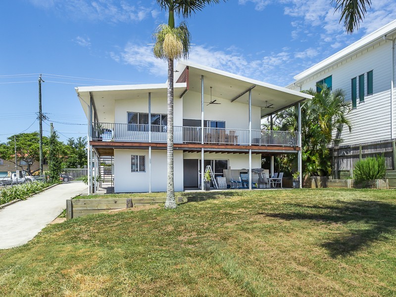 34 Michel Road, Scarborough QLD 4020