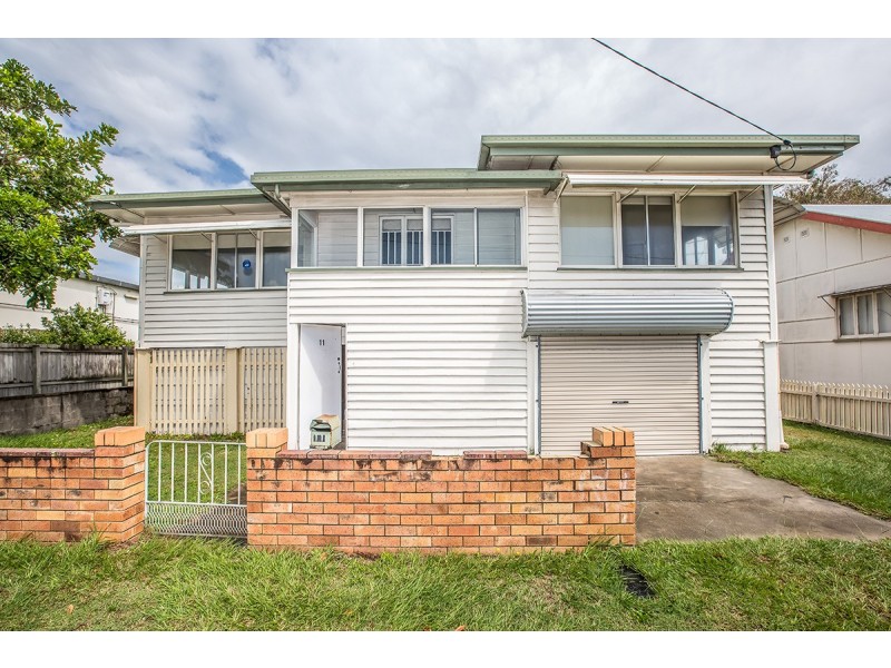 11 Elizabeth Avenue, Clontarf QLD 4019