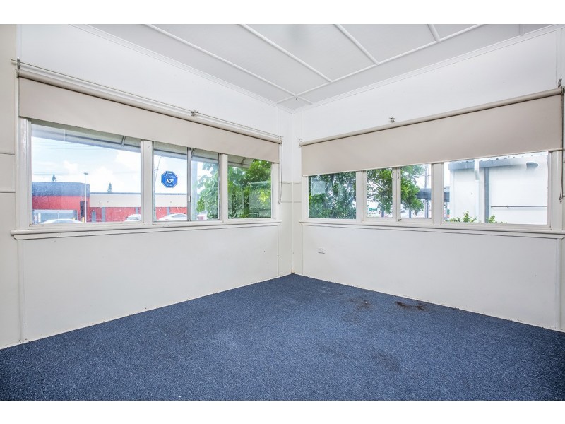 11 Elizabeth Avenue, Clontarf QLD 4019