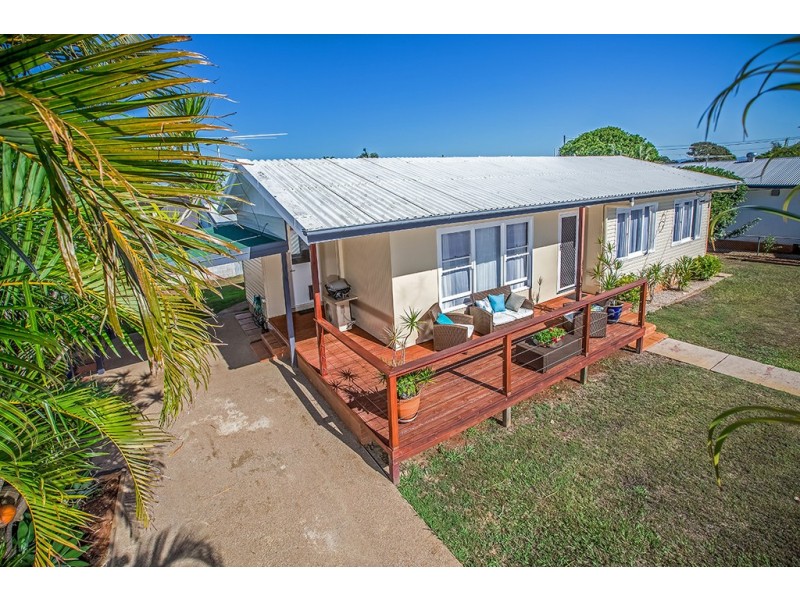 103 Arthur Street, Woody Point QLD 4019