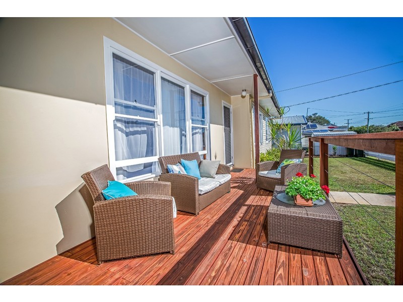 103 Arthur Street, Woody Point QLD 4019