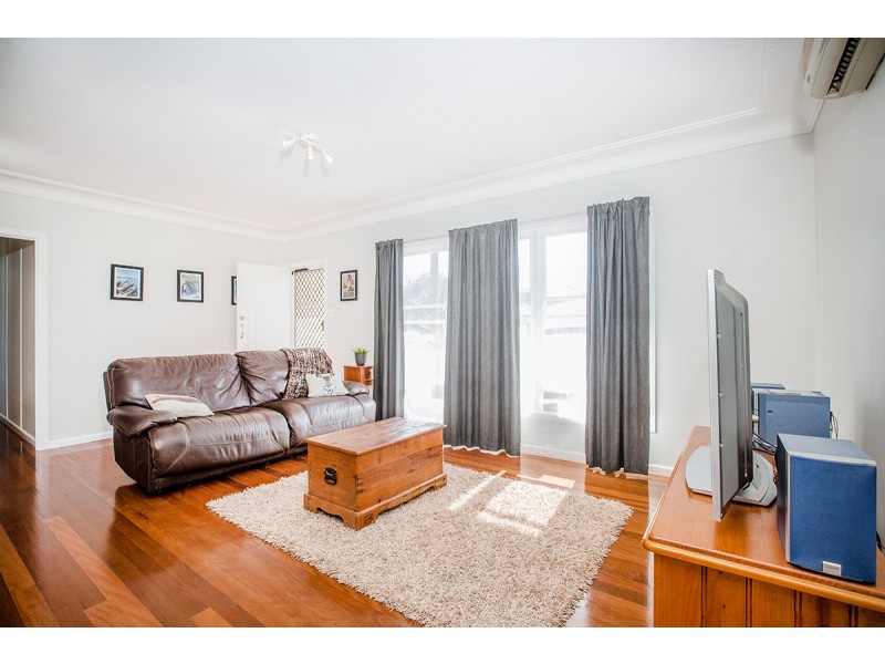 103 Arthur Street, Woody Point QLD 4019