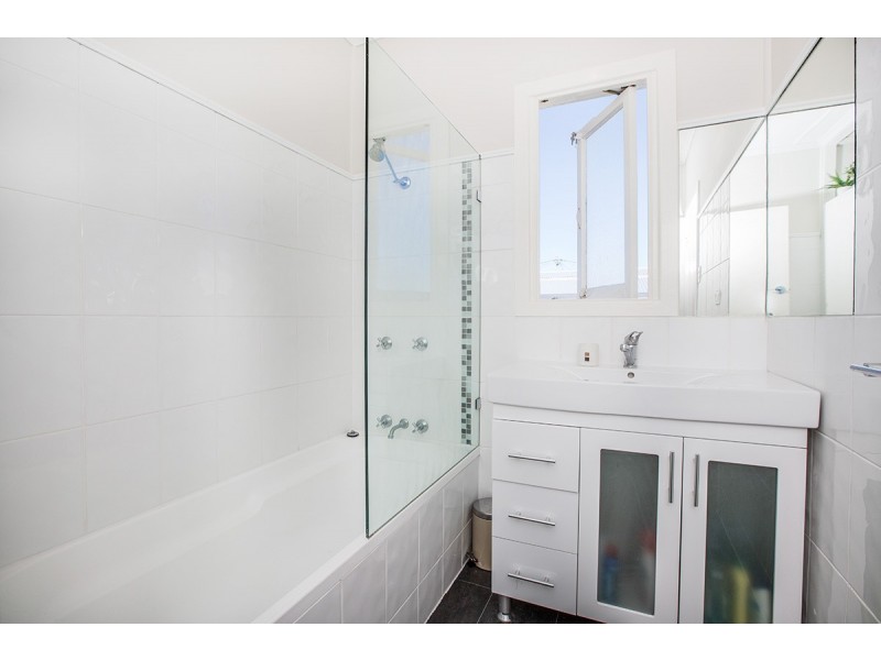 103 Arthur Street, Woody Point QLD 4019