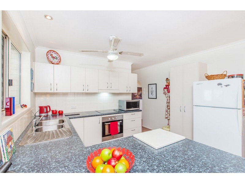 39 Tainton Street, Clontarf QLD 4019