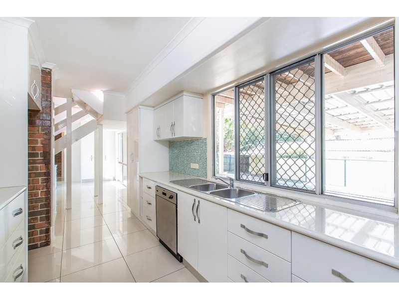 74 Centaur Street, Kippa-ring QLD 4021