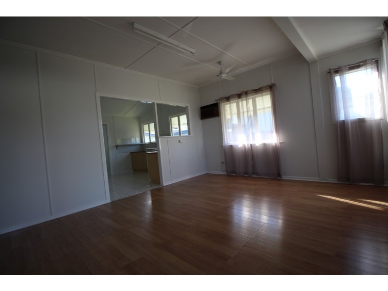 12 Ralph Street, Clontarf QLD 4019