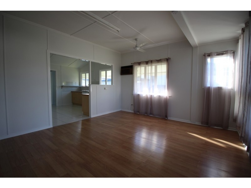 12 Ralph Street, Clontarf QLD 4019