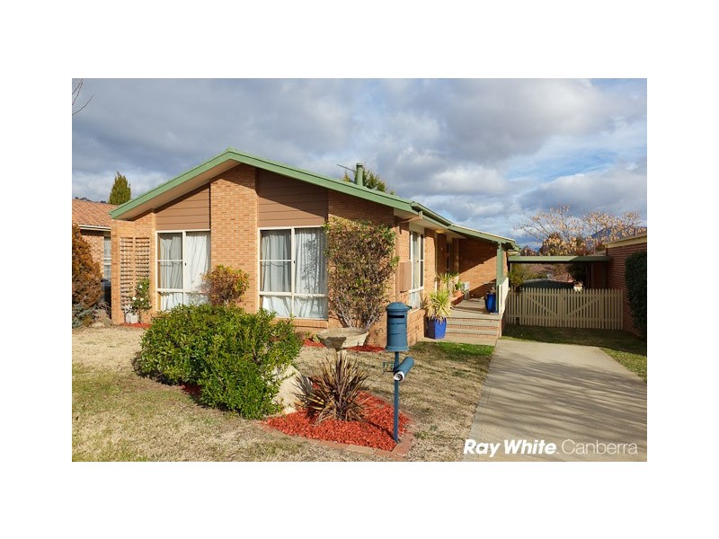 24 Wilhelmi Crescent, Banks ACT 2906