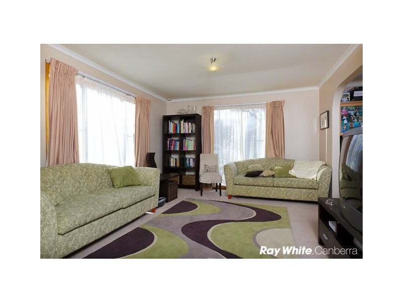 24 Wilhelmi Crescent, Banks ACT 2906