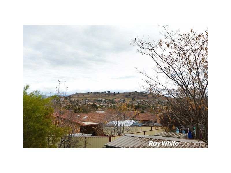 24 Wilhelmi Crescent, Banks ACT 2906