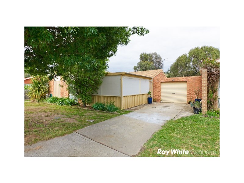 42 House Circuit, Banks ACT 2906