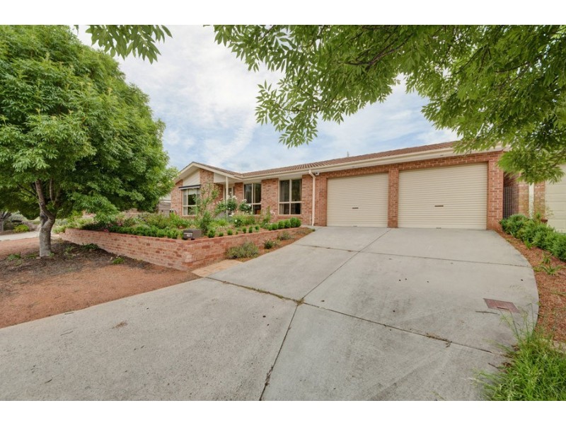 48 Mina Wylie Crescent, Gordon ACT 2906