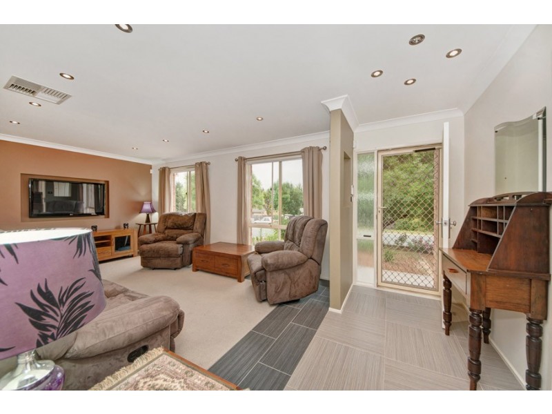 48 Mina Wylie Crescent, Gordon ACT 2906