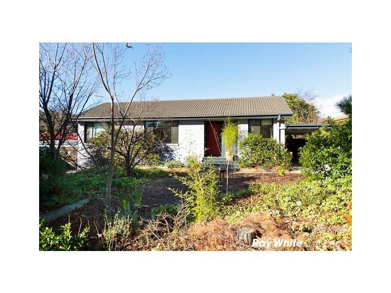 126 Eggleston Crescent, Chifley ACT 2606