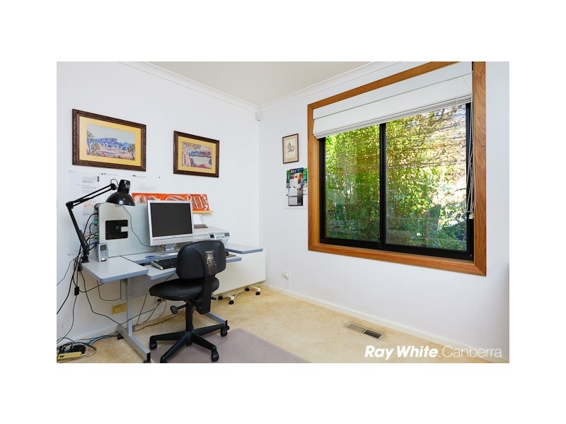 126 Eggleston Crescent, Chifley ACT 2606