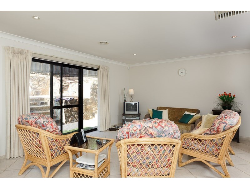 7 Staunton Place, Gordon ACT 2906