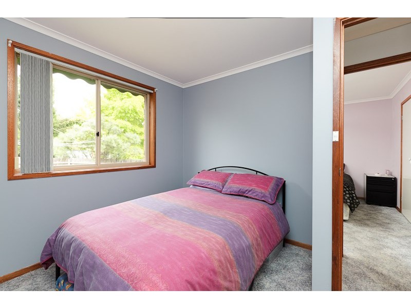 15 Mathews Place, Banks ACT 2906