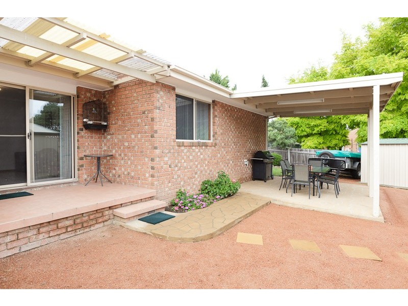 15 Mathews Place, Banks ACT 2906