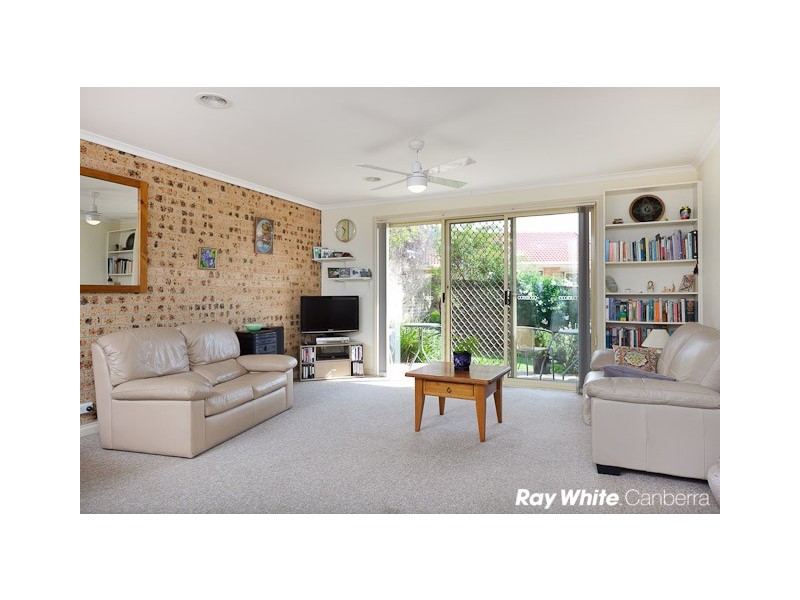 1/17 Southwell Place, Queanbeyan NSW 2620