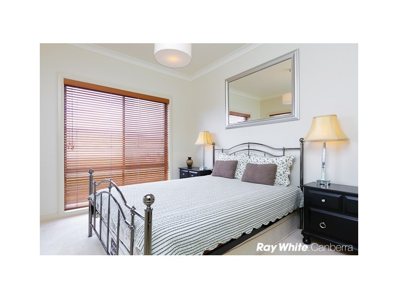 95 Cooke Drive, Googong NSW 2620
