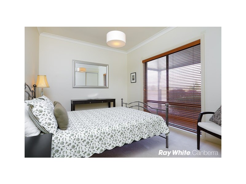 95 Cooke Drive, Googong NSW 2620