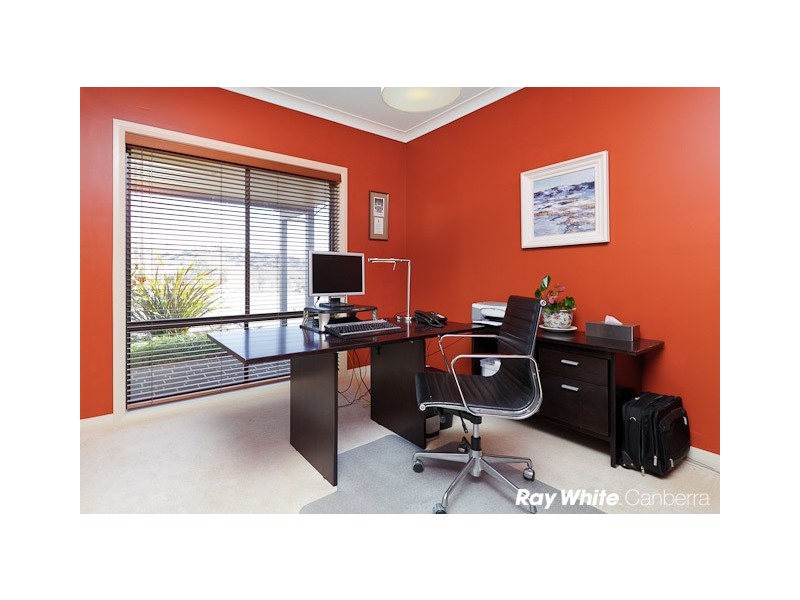 95 Cooke Drive, Googong NSW 2620