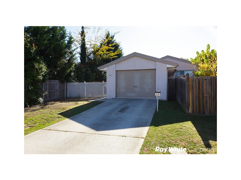 54 Sid Barnes Crescent, Gordon ACT 2906