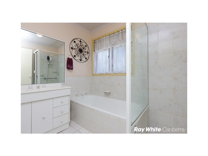 54 Sid Barnes Crescent, Gordon ACT 2906