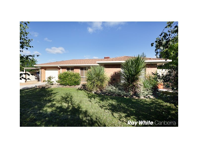 7  Braddon Place, Conder ACT 2906