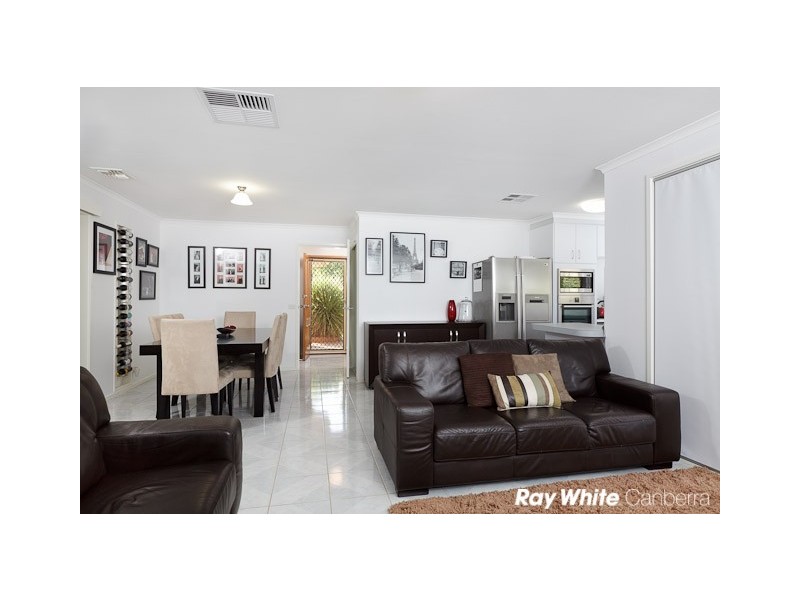 7  Braddon Place, Conder ACT 2906