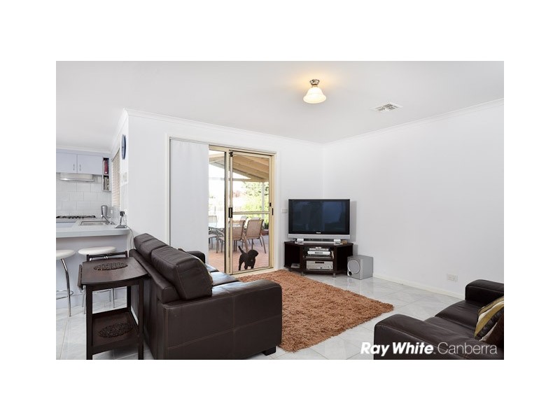 7  Braddon Place, Conder ACT 2906