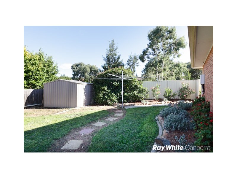 7  Braddon Place, Conder ACT 2906