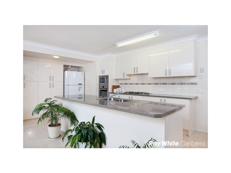 35 Lewis Luxton Avenue, Gordon ACT 2906