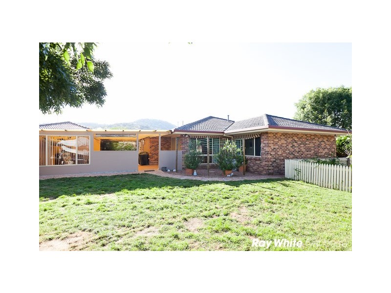 35 Lewis Luxton Avenue, Gordon ACT 2906