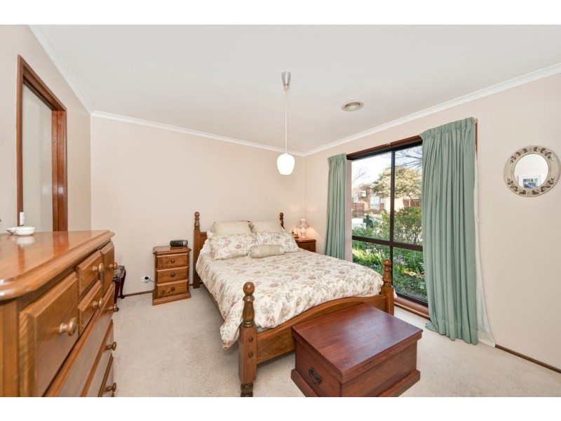 33 Bastow Circuit, Banks ACT 2906
