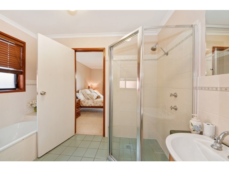 33 Bastow Circuit, Banks ACT 2906