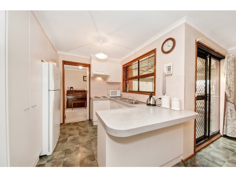 33 Bastow Circuit, Banks ACT 2906